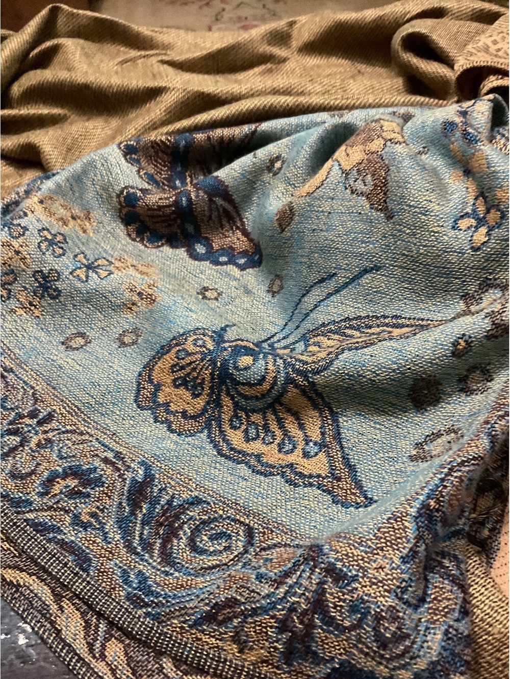 Elegant Pashmina Shawl with Butterfly and Floral Pattern